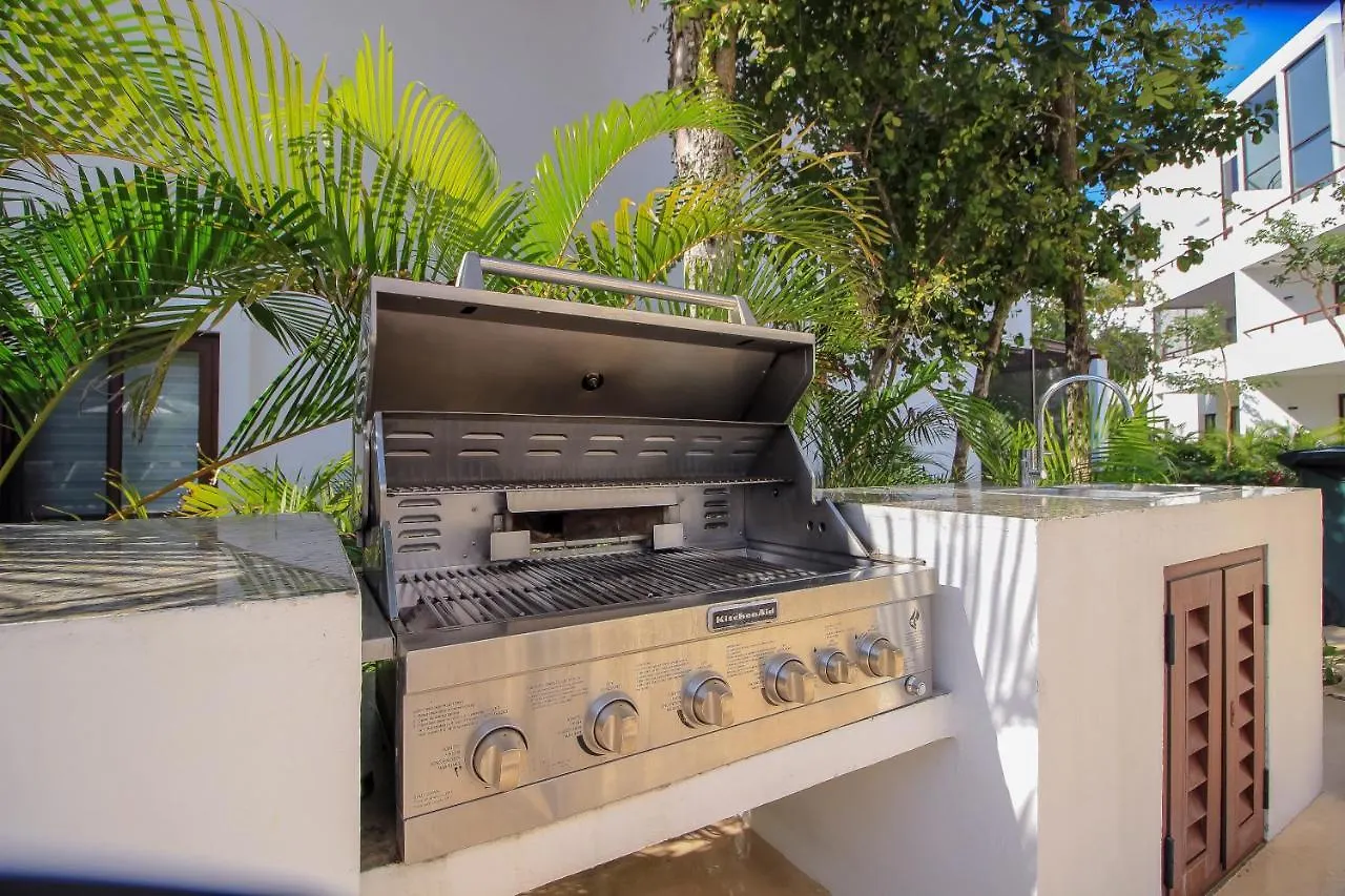 Amazing 2 Bedrooms Condo With Pool Facilities, Balcony And High Speed Internet Akumal 0*,